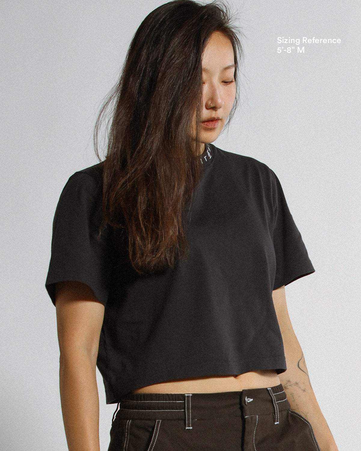 Entangled Fragaria | Crop Tee | Charcoal
