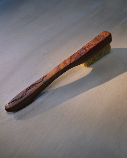 Rock Climbing Boar Hair High Quality Brush Walnut Wood