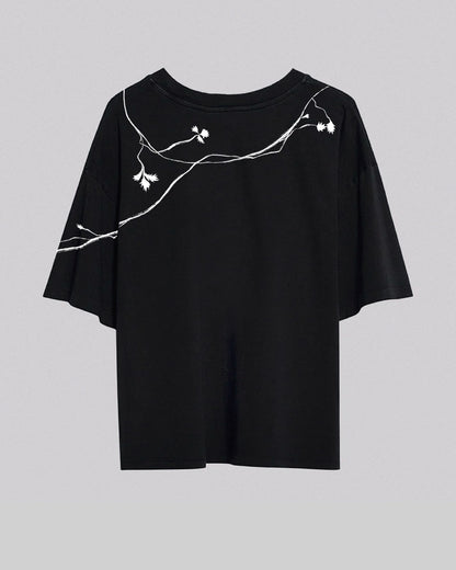 Entangled Fragaria | Boxy Tee | Black x White